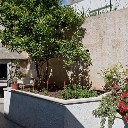 Apartment In Bol With Seaview, Terrace, Air Condition, Wifi Экстерьер фото