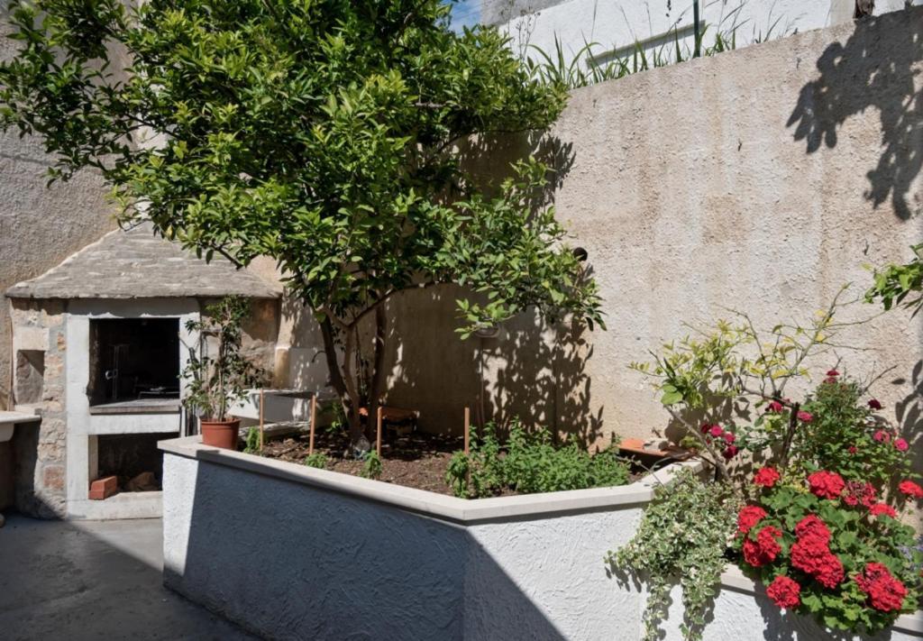 Apartment In Bol With Seaview, Terrace, Air Condition, Wifi Экстерьер фото